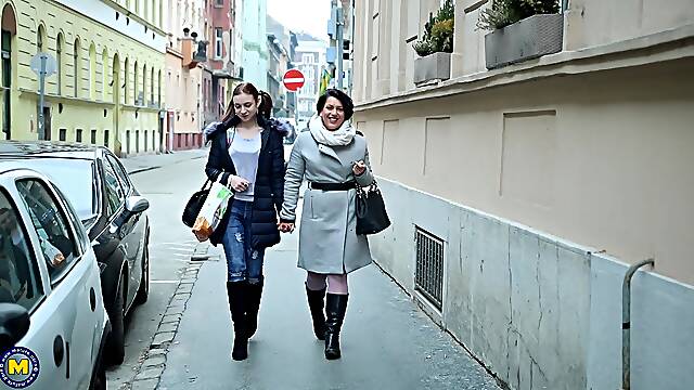 FFM threesome with naughty Aisha Bahadur and Kira Axe - HD