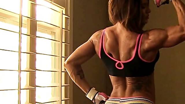 Milf shot fetish jerking muscle