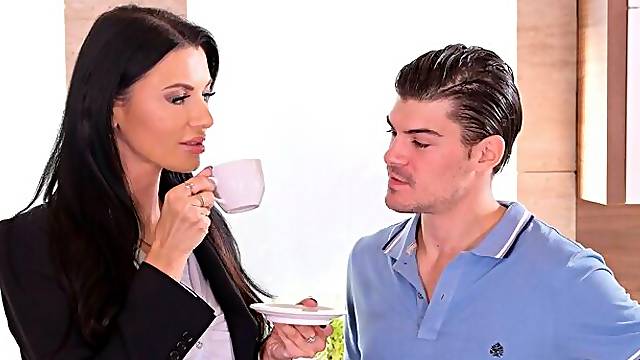 Raven-haired hoe Ania Kinski gest happily fucked in the butt