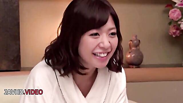 SchoolGirls HD featuring queen bees japanese dirt