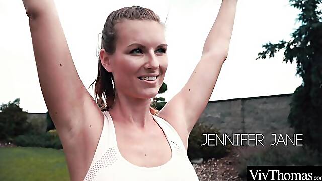 Pulchritudinous Emylia Argan at face video