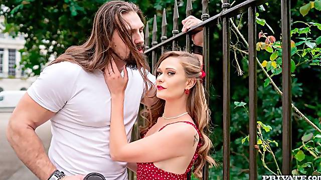 Honour May reaches Valhalla on her Private debut