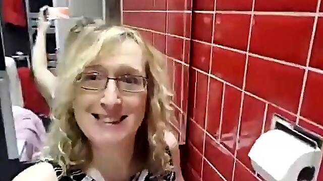 British Amateur Upskirt Clip