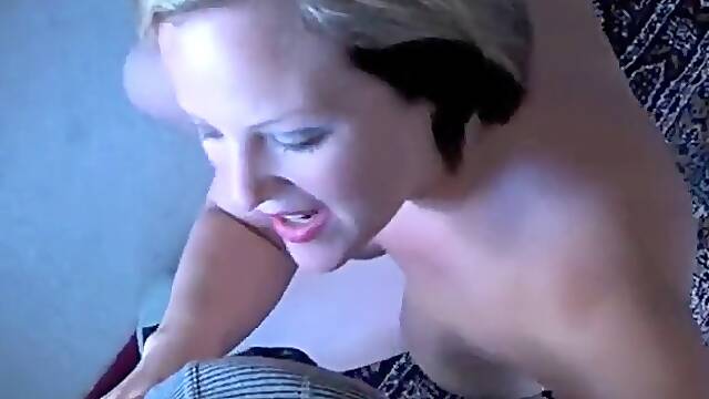 Photo shoot with his mom go too far (4:3)