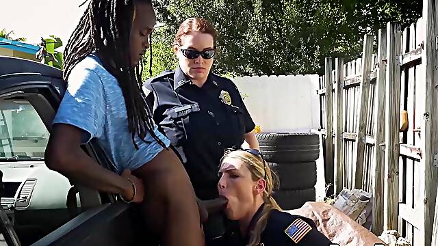 Luscious cop Maggie Green rides BBC after pussy buffet