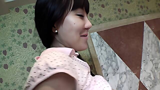 Uncensored Japanese milf affair with tennis racket Subtitled