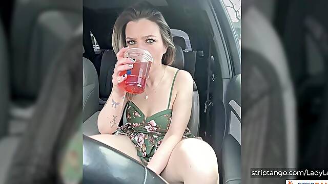 Watch Joi cam show as a hairy MILF gets off solo in lingerie & teases you with her pussy