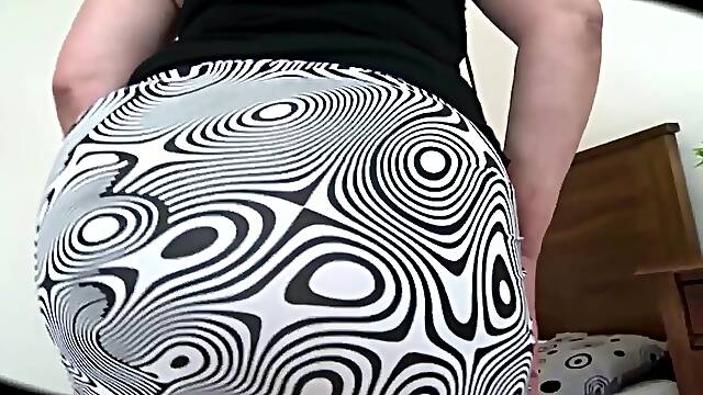 Big butt thick grandma