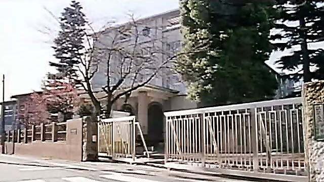 義母と教師 教え子の部屋で