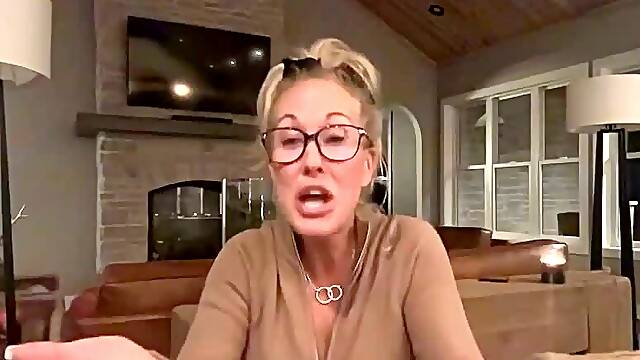 Granny Brandi Love Livestream