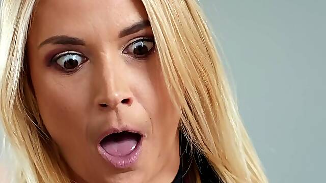 Perverted Sarah Vandella mind-blowing porn video