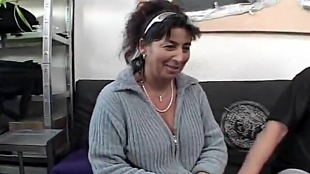 Thick German woman can handle 2 hard rods