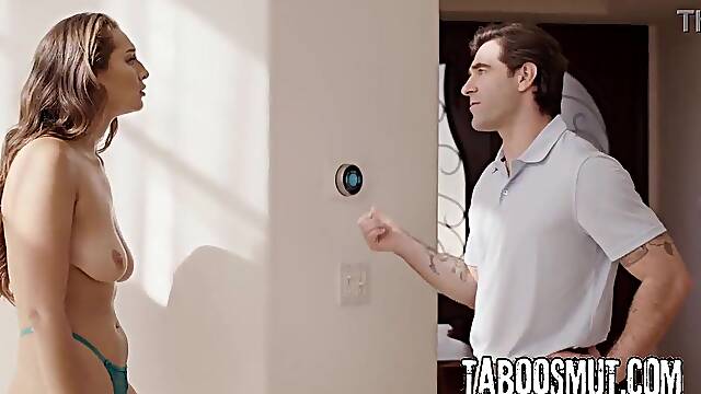 Feel Free To Screw My Snatch After Fixing The Air Conditioning