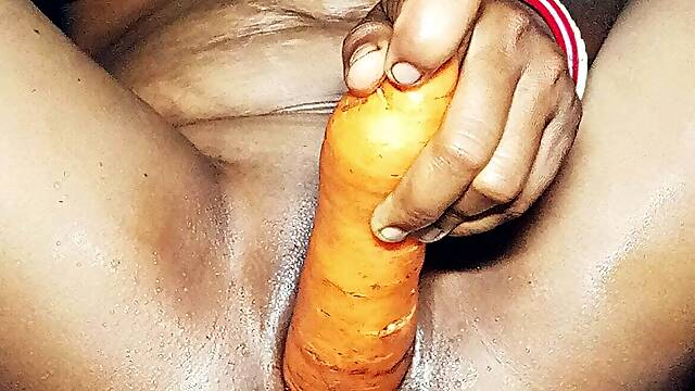 Mampi Bhabhi Gajar Hot sexy Videos