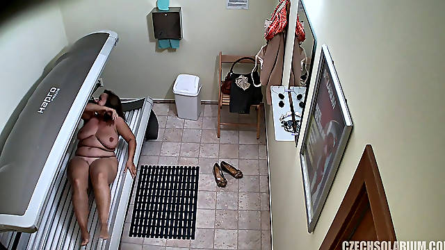 Beautifu Fatty MILF Cought in  Solarium