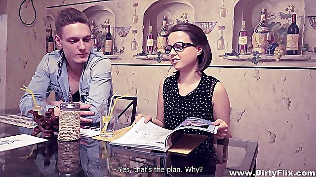 Glasses cum-painting