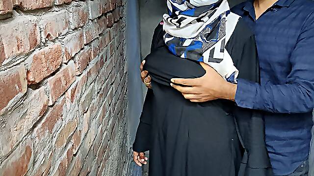 Indian Muslim Girl Fucking with Her Boyfriend