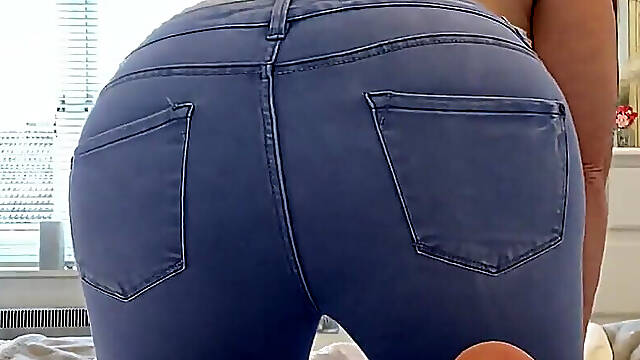 Big Booty Hoe Struggles to Get Jeans Over Ass Soles Fetish
