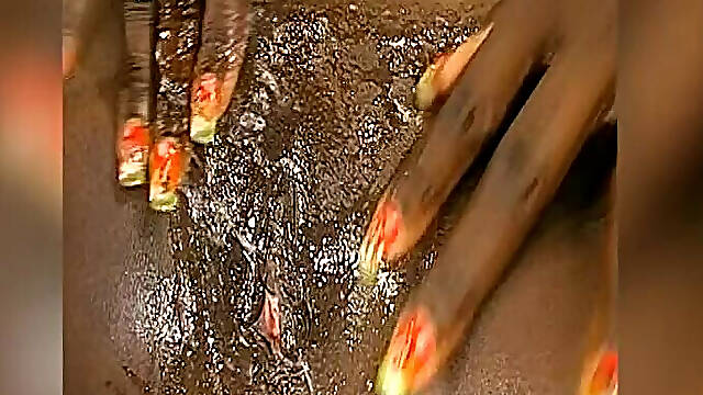 Ggg John Thompson - Black Bukkake Slut Gets Her Face and Ass Covered in Cum